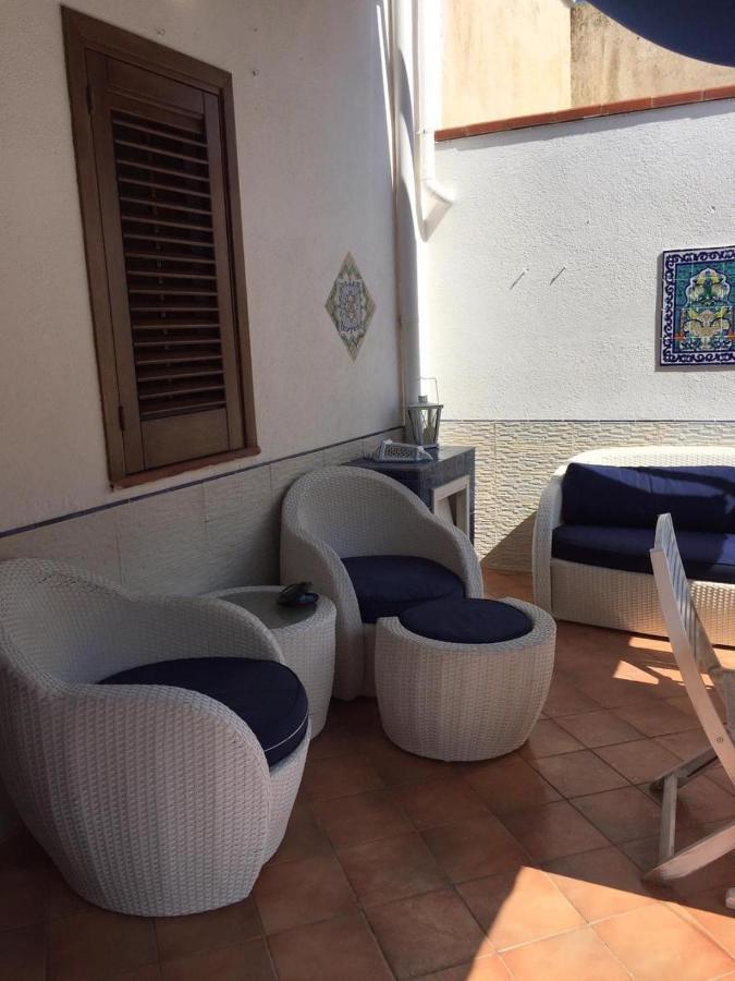 Apartment With Terraces And Private Jacuzzi - San Vito 400M From Beach San Vito Lo Capo Ngoại thất bức ảnh