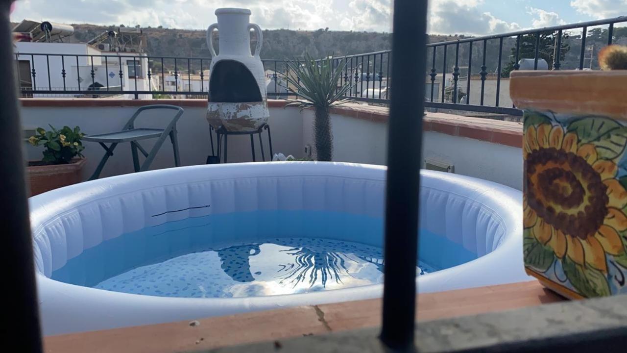 Apartment With Terraces And Private Jacuzzi - San Vito 400M From Beach San Vito Lo Capo Ngoại thất bức ảnh